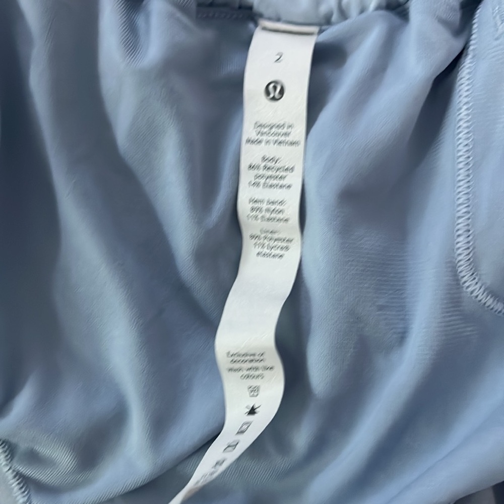 Lululemon Hotty Hot Shorts - Picture 4 of 4